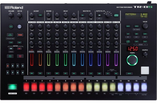 Драм-машина Roland TR-8S фото 3