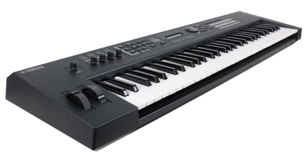 Синтезатор Yamaha MX49 V2 Black фото 2