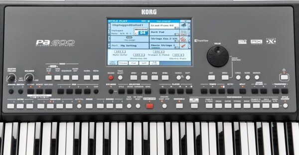 Робоча станція Korg PA600 фото 4