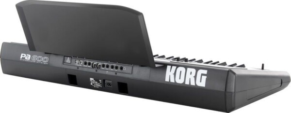 Робоча станція Korg PA600 фото 5