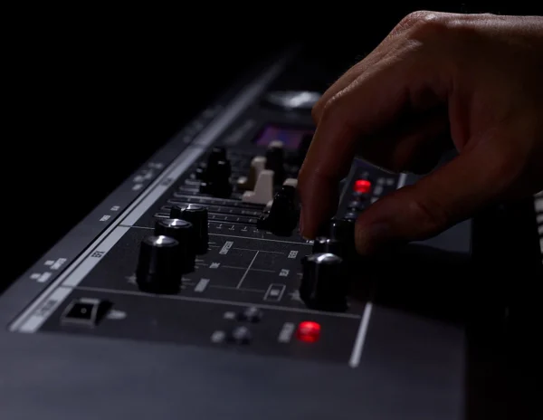 Синтезатор Roland VR-730 V-COMBO фото 3