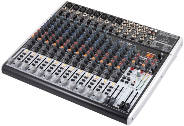 Мікшерний пульт Behringer Xenyx X2222USB фото 1
