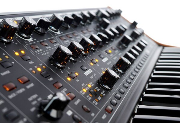 Аналоговий синтезатор Moog SUBsequent 37 фото 7