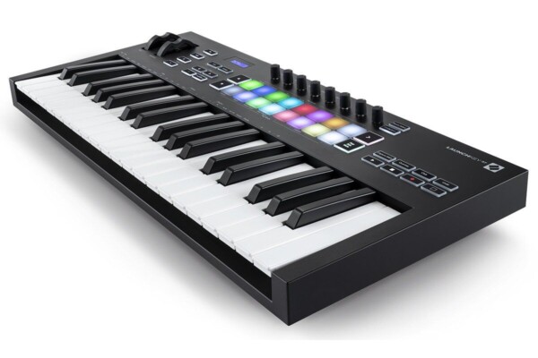 MIDI-контролер NOVATION Launchkey 37 MK3 фото 3