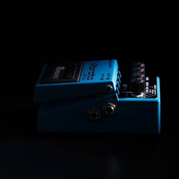 Гітарна педаль Boss VB 2w Vibrato фото 4