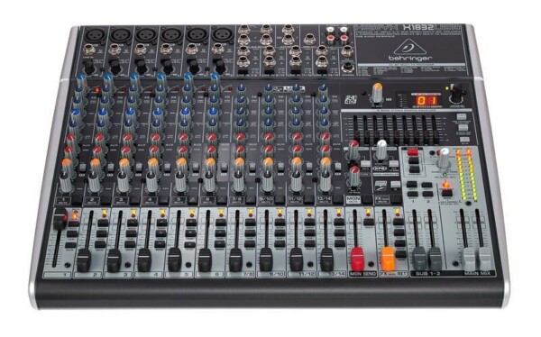 Мікшерний пульт Behringer XENYX X1832USB фото 2