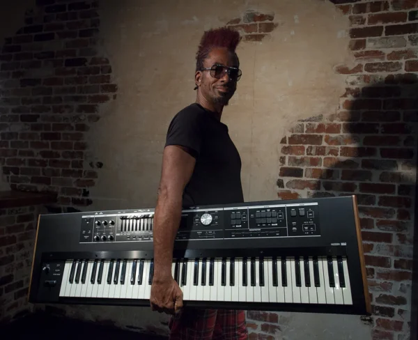 Синтезатор Roland VR-730 V-COMBO фото 5