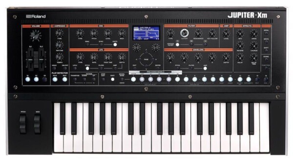 Синтезатор ROLAND JUPITER-XM фото 3
