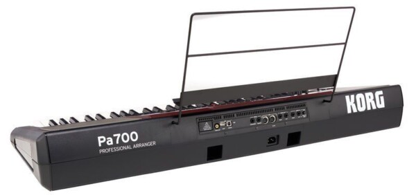 Робоча станція Korg PA700 фото 4