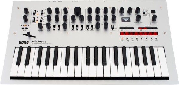 Аналоговий синтезатор Korg Minilogue фото 2