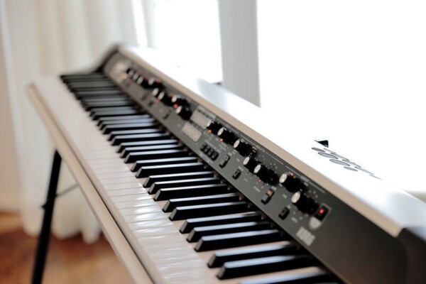 Цифрове піаніно Korg SV2-88S фото 4