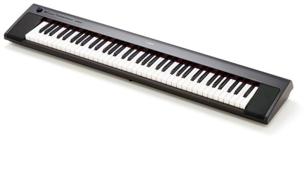Цифрове піаніно Yamaha NP-32 BK фото 2