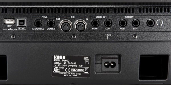 Робоча станція Korg PA600 фото 7