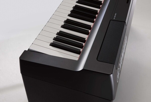 Цифрове піаніно Yamaha P-125 BK фото 3